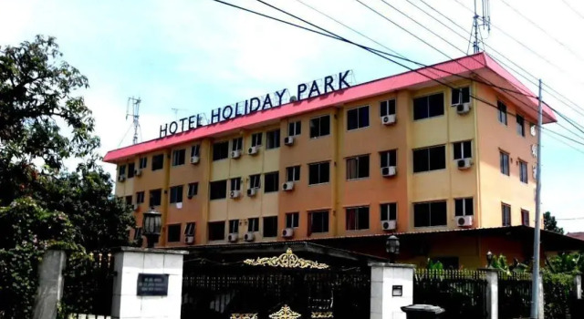Hotel Holiday Park, Prenota Hotel Kota Kinabalu Sabah
