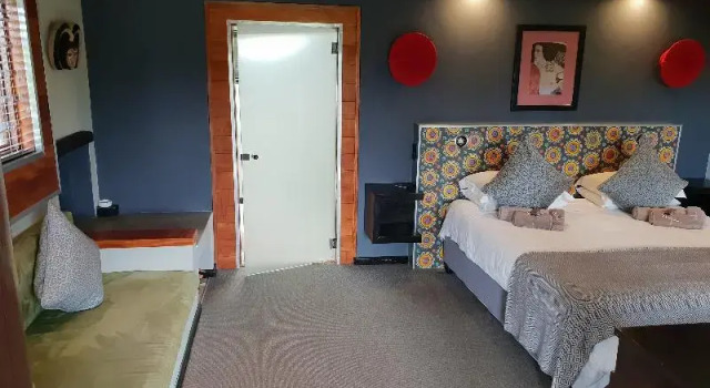 Номер Standard с балконом Hog Hollow Country Lodge