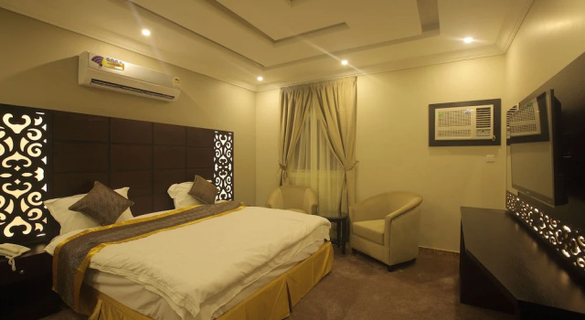 Номер 2 Rooms and a Hall City Center Plaza Aparthotel