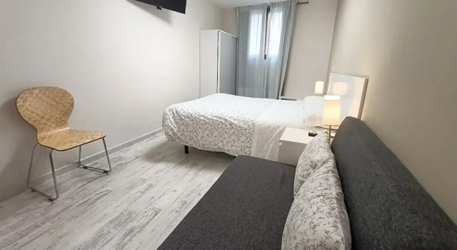 Rey Mundo, Book Hostel Hotels in Aragon with Parking, Parking