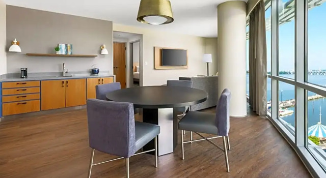 Двухместный люкс c 1 комнатой Hyatt Place National Harbor