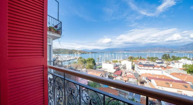 Апартаменты Reddoors Suites Sea View