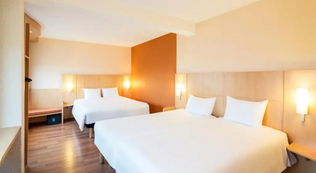 Четырёхместный номер Ibis Schiphol Amsterdam Airport