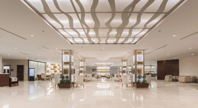Holiday Inn Yanbu by IHG, Забронировать Отель Янбу Эль-Мадина