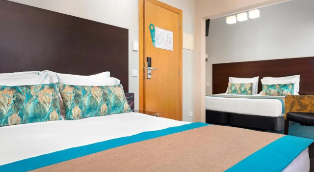 Трёхместный номер Standard Hotel DAH - Dom Afonso Henriques