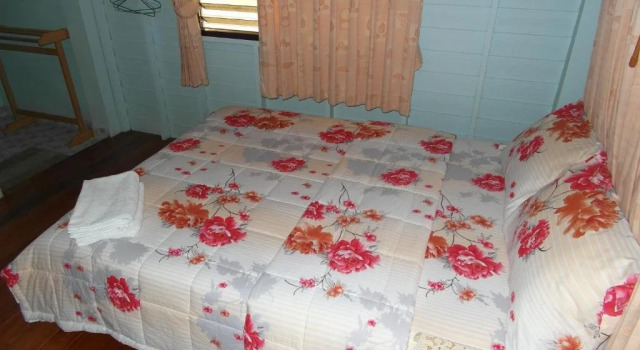 Baan Tai Rom Yen Resort