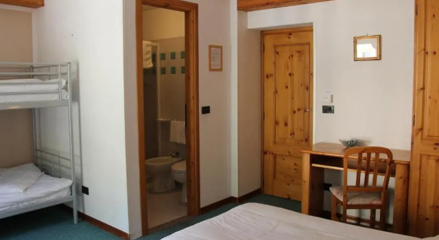 Четырёхместный номер Classic Hotel Mont Velan