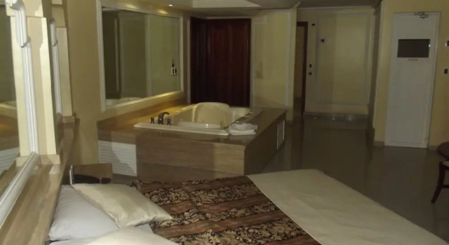 Hotel Plaza Mayor, Забронировать Отель Каракас Федеральный столичный округ Каракас, рядом с Teresa Carreño Cultural Complex
