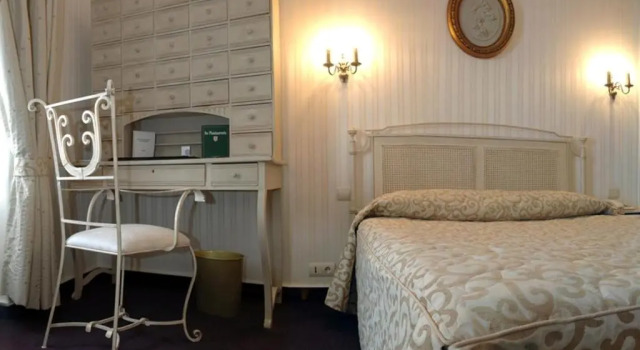Номер Privilege Hôtel De France