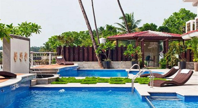White Pearl Suites by Rosetum, Book Hotel Hotels in Goa with a Pool, Swimming Pool