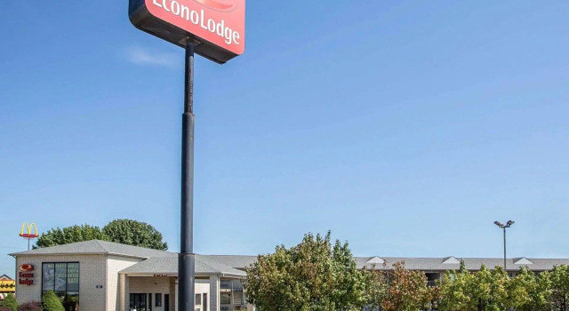 Econo Lodge Saint Robert, 预订 酒店 圣罗伯 奥索卡