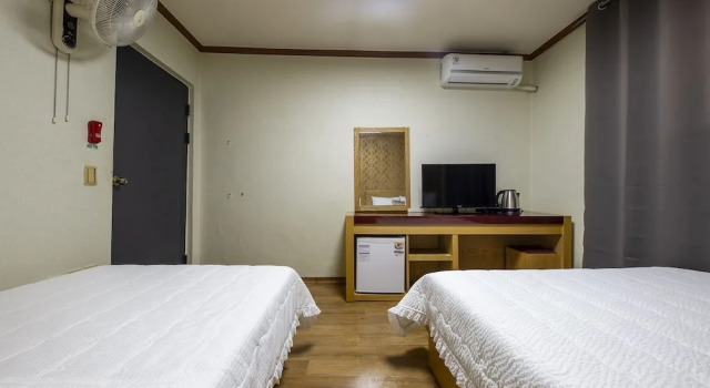 Buyeo Sense On, Prenota Hotel Buyeo-eup Chungcheongnam-Do