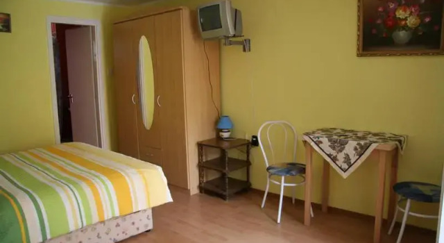 Amulett Apartmanház, Buchen Sie Ferienwohnung Eger 