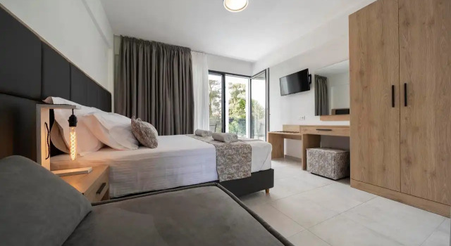 Номер Standard Avaton Luxury Resort and Spa Access the Enigma