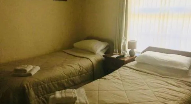 The Green Man, Book Hotel Six Mile Bottom 