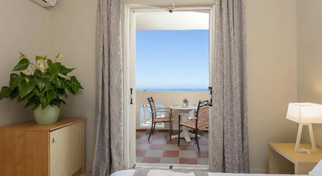 Appartamento quadruplo con balcone e con vista mare Xenos Kamara Beach