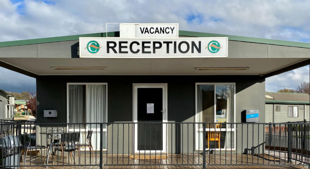 Canberra Carotel Motel, Book Motel Canberra 
