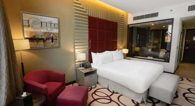 Номер Standard Crowne Plaza Riyadh - RDC Hotel & Convention by IHG