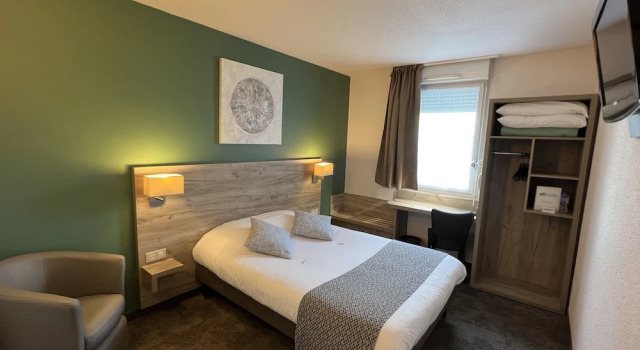 Номер Comfort Brit Hotel Saumur
