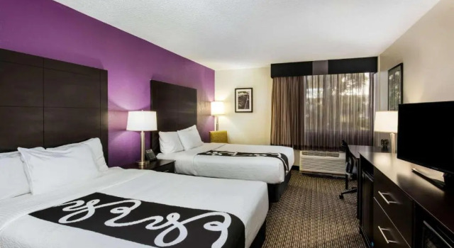 Четырёхместный номер Standard La Quinta by Wyndham Fort Lauderdale Tamarac