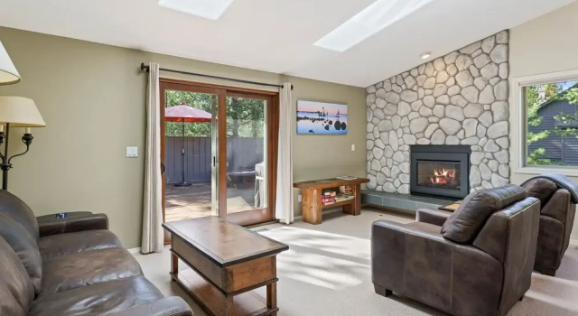 6 Dutchman 3 Bedroom Home