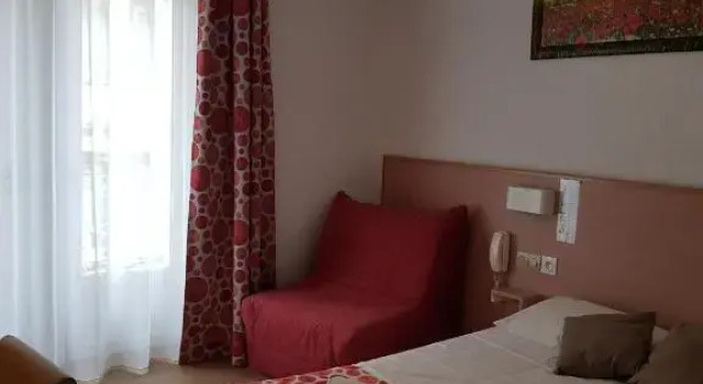 Номер Standard Hôtel de Paris