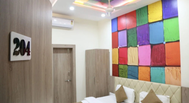 OYO 8997 Angeethi Hotel