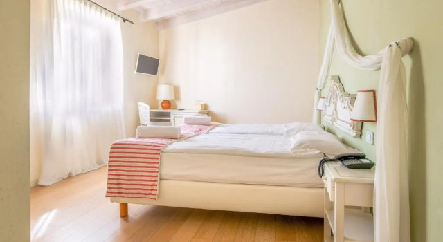 Люкс с видом на сад Hotel Villa Moron