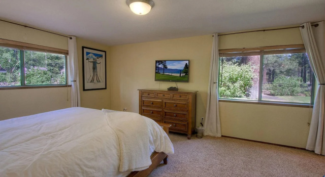 Ponderosa Palace by Lake Tahoe Accommodations, Забронировать Отель Отели Саут-Лейк-Тахо 4 звезды, 4*