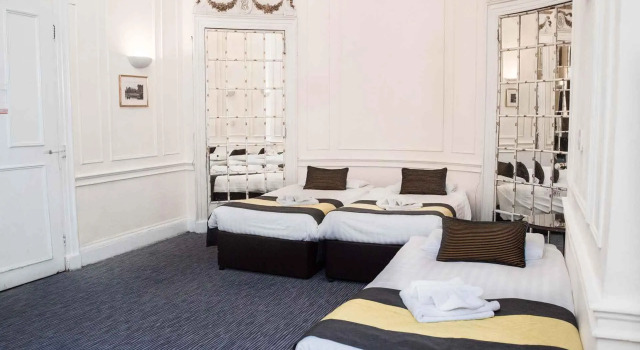 Семейный номер Standard Rose Court Hotel
