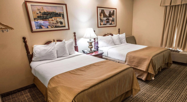 Четырёхместный номер Standard Quality Inn Kingsport South