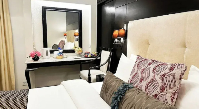 Номер Executive The Nishat Hotel Margala