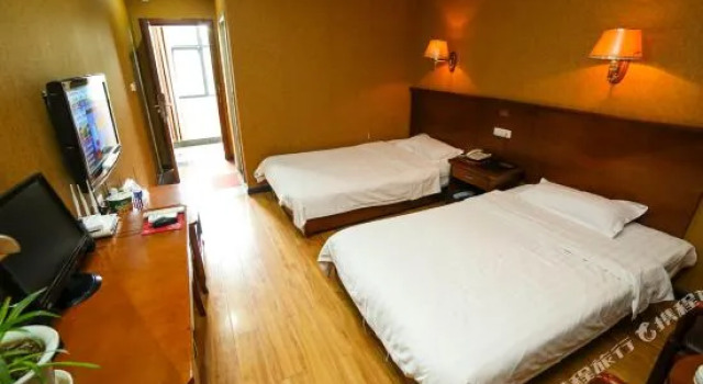 Lijia Business Hotel, Varaa Hotelli Yichang Hubei