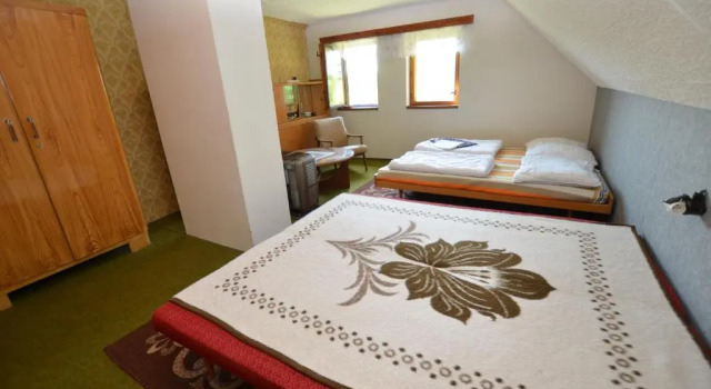 Mountain Chalet Hoja 1, Book Chalet Sommerhuse i Vitkovice, nær Jizerka, Hytte