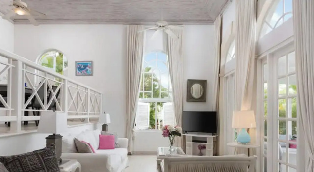 Royal Westmoreland Cassia Heights 29 - by Zenbreak, Book Villa Hoteller i Saint James med parkering, Parkering