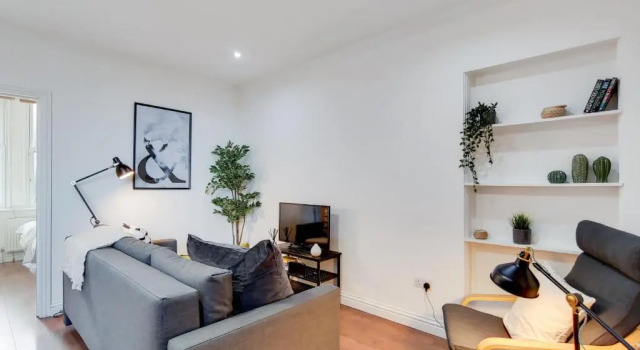 Апартаменты WelcomeStay Tooting Broadway 3 Bedroom Apartment
