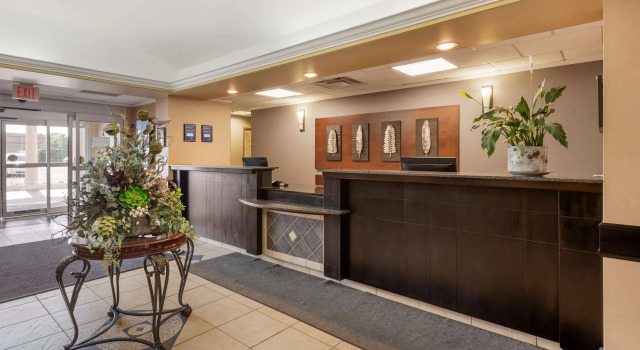Best Western Rocky Mountain House, Prenota Hotel Hotel a Alberta con piscina, Piscina