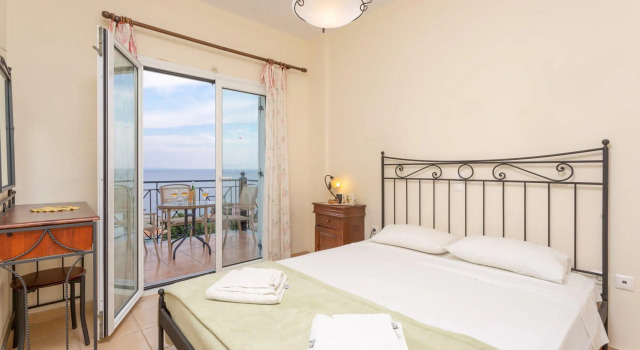 Skala Villa Green Large Private Pool Walk to Beach Sea Views A C Wifi - 2825