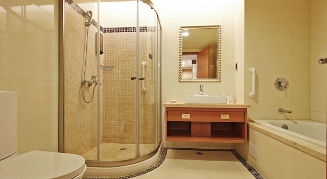 Трёхместный семейный номер Standard E-DA Skylark Hotel