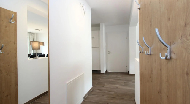 Modern Holiday Home in Fieberbrunn With Sauna, Забронировать Отель Отели Фибербрунн с парковкой, Парковка