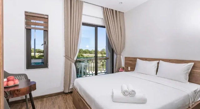 Двухместный номер Superior с балконом Tran Long Cu Hin Hotel