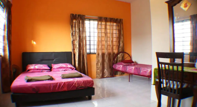 Teratai Homestay Kota Perdana, Забронировать Отель Сери-Кембанган Селангор