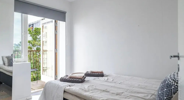 Modern 1BR Home with Sauna & Balcony, Boek Hotel Hotels in Zuid Finland met parkeren, Parkeren