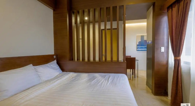Люкс Standard Bed and Bath Serviced Suites