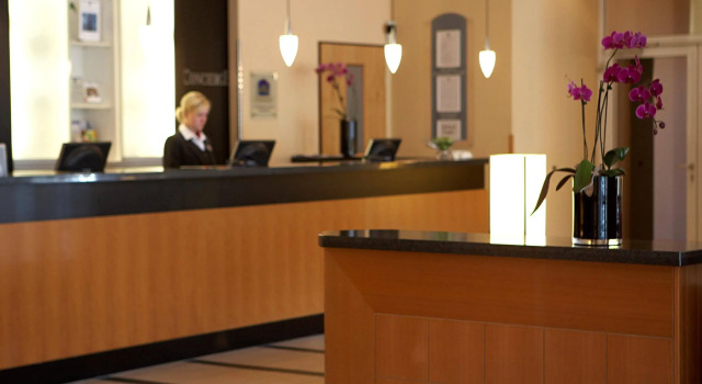 Plaza Premium Koln
