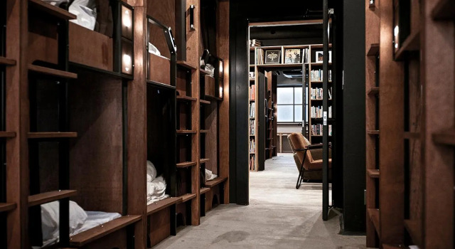 Кровать в общем номере The Dorm Hostel Osaka