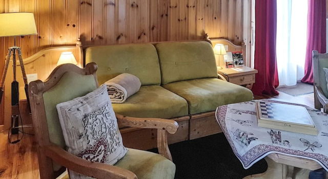 Люкс Comfort Hotel La Cambuse