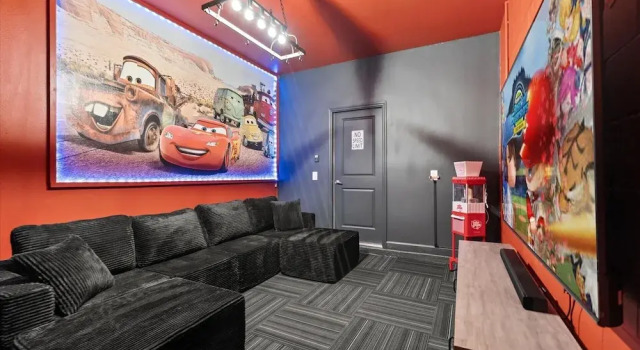 Коттедж Newly Built Villa with Pool, Cinema & Games Room