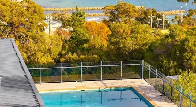 Коттедж Martha s Peak Heated Pool Views