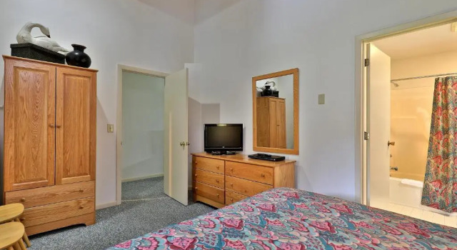 Апартаменты Deluxe Two Bedroom Suite on 2nd floor with outdoor heated pool 20708